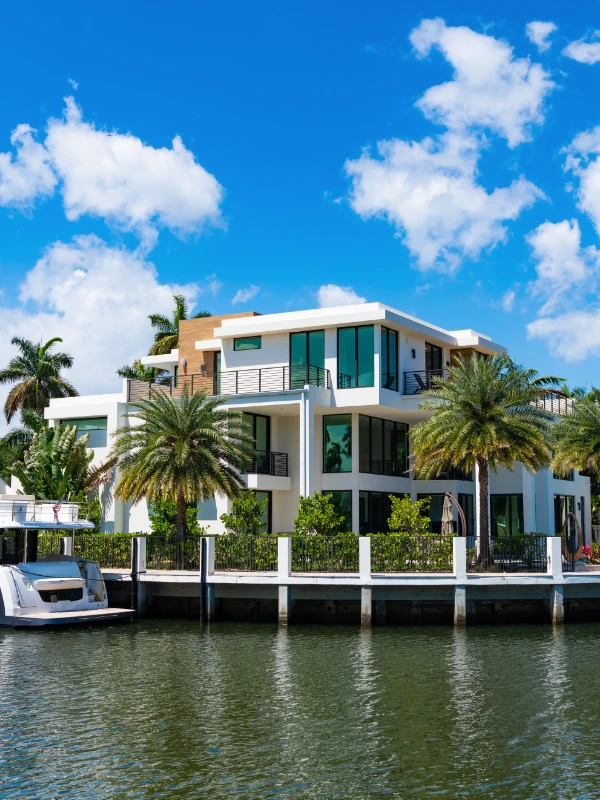 Luxury Villas homepage