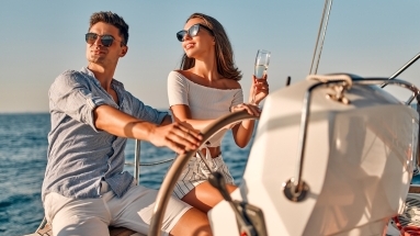 What to Expect on a Miami Luxury Yacht Charter image