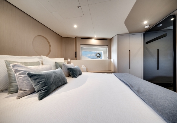 New Azimut 68 Flybridge gallery image 3