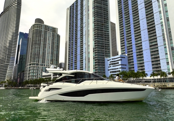 Galeon 46 FT gallery image 1