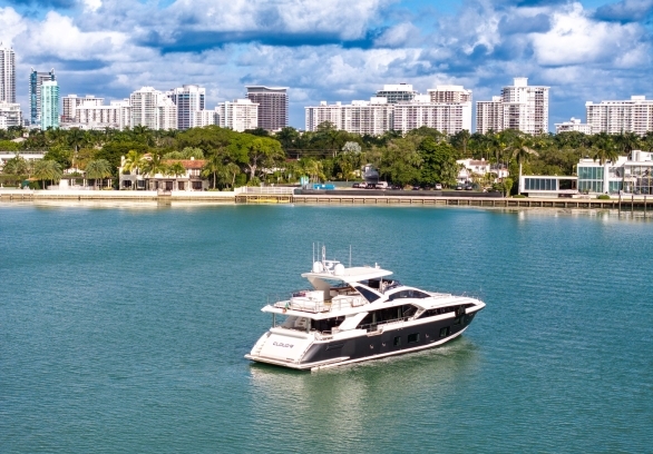 88’ Azimut - “CLOUD 9” gallery image 67