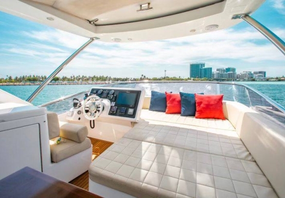 Azimut 50’ gallery image 5