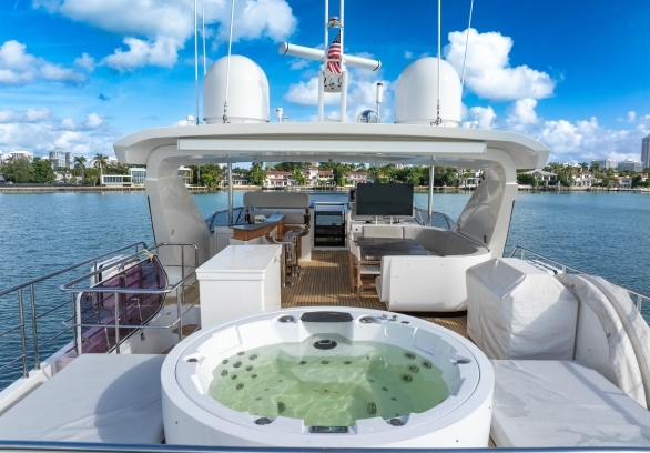 88’ Azimut - “CLOUD 9” gallery image 22