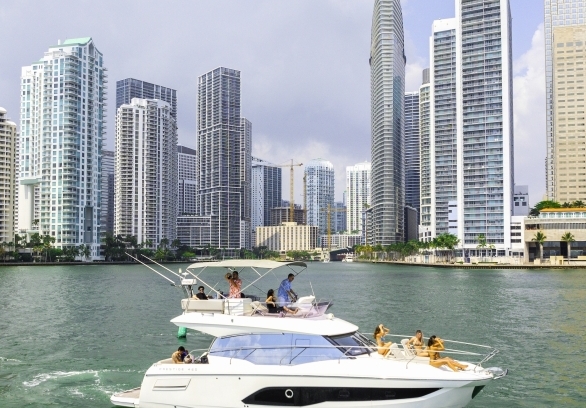 Prestige 46 FT gallery image 3