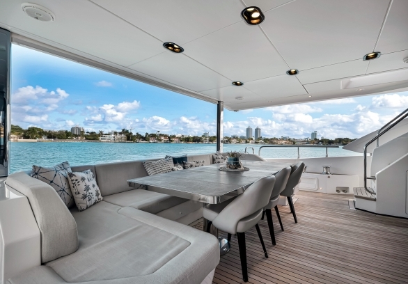 88’ Azimut - “CLOUD 9” gallery image 35