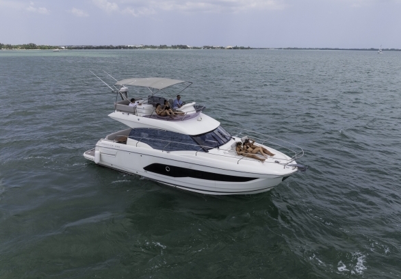 Prestige 46 FT gallery image 1