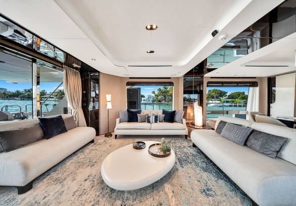 88’ Azimut - “CLOUD 9” gallery image 40