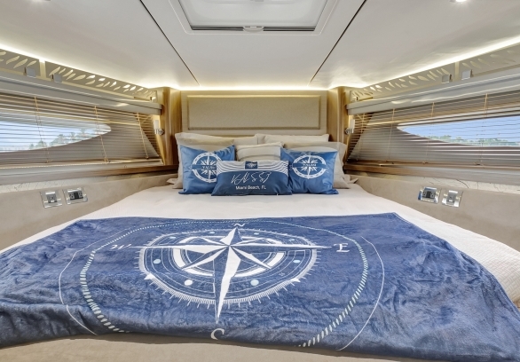 Sea Ray 60 Flybridge gallery image 5