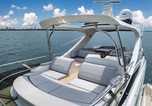 Sea Ray 60 Flybridge gallery image 9