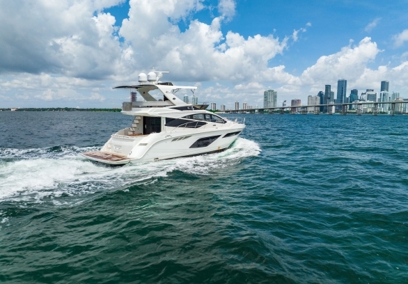 Sea Ray 60 Flybridge gallery image 10