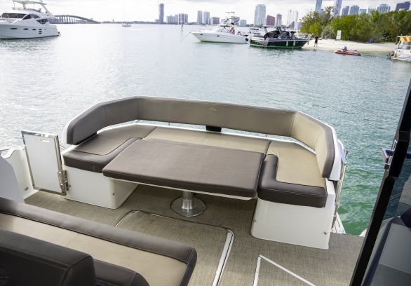 Galeon 46 FT gallery image 6