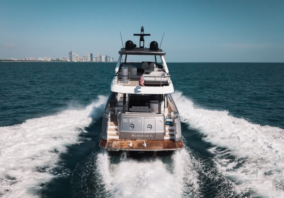New Azimut 68 Flybridge gallery image 18