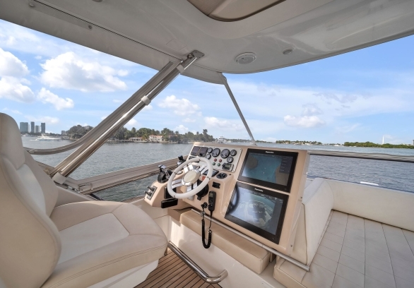 Azimut 64ft Fly Bridge gallery image 12