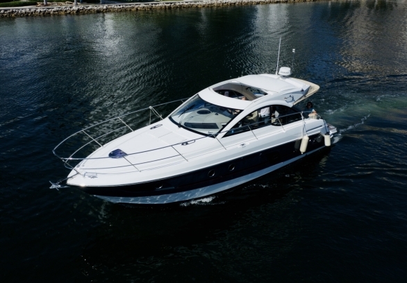 Beneteau 40 FT gallery image 1