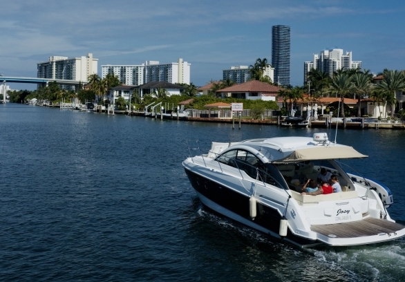 Beneteau 40 FT gallery image 8