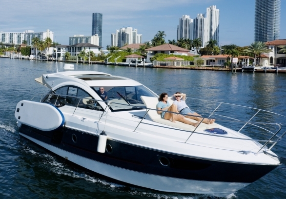 Beneteau 40 FT gallery image 2