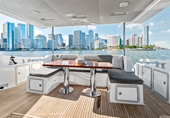 Azimut 68 FT gallery image 12