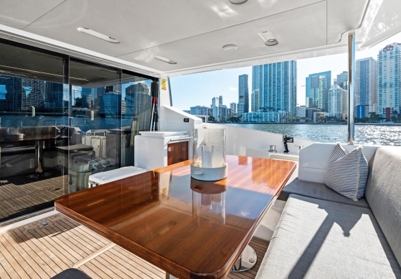 Azimut 68 FT gallery image 14