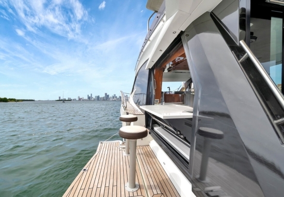 Galeon 53 FT gallery image 8