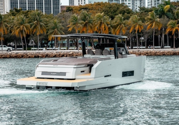 De Antonio 42’ gallery image 5