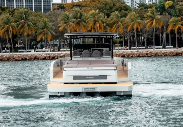 De Antonio 42’ gallery image 6