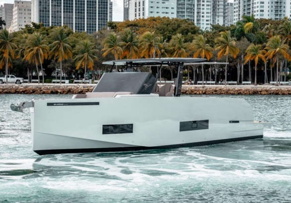 De Antonio 42’ gallery image 4