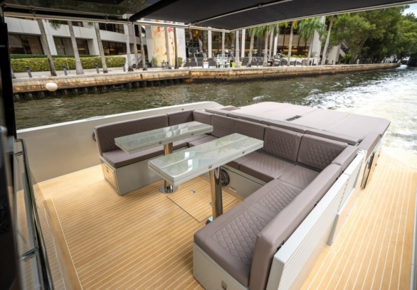 De Antonio 42’ gallery image 10