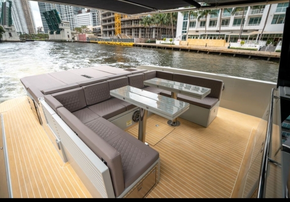 De Antonio 42’ gallery image 11