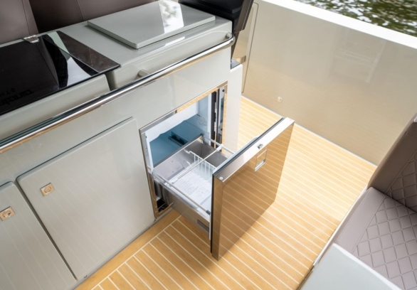 De Antonio 42’ gallery image 12