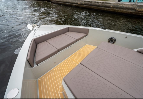 De Antonio 42’ gallery image 14