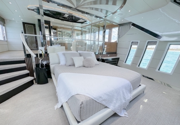 Motor yacht 112 feet WHS Custom “Privilege” gallery image 15