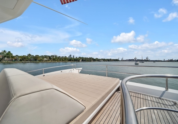 Azimut 64ft Fly Bridge gallery image 6