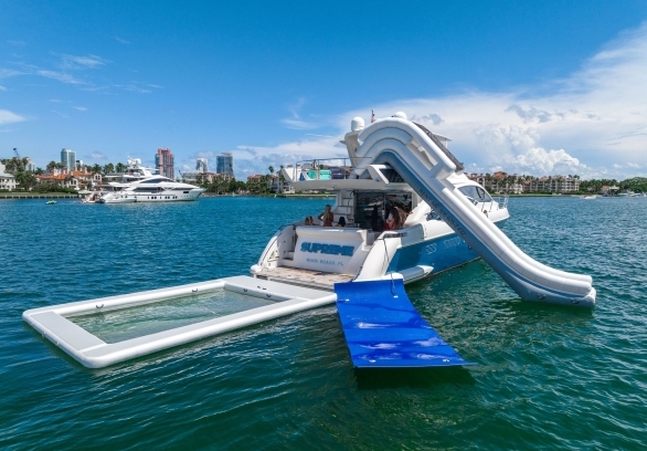 Azimut 60’ gallery image 1