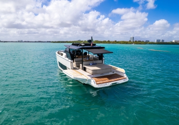 Cranchi 47’ gallery image 1